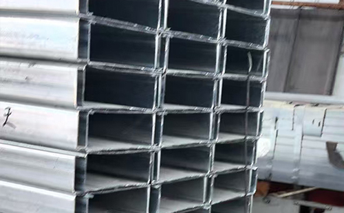 循化C型钢选型与在轻循化钢结构中的应用解析